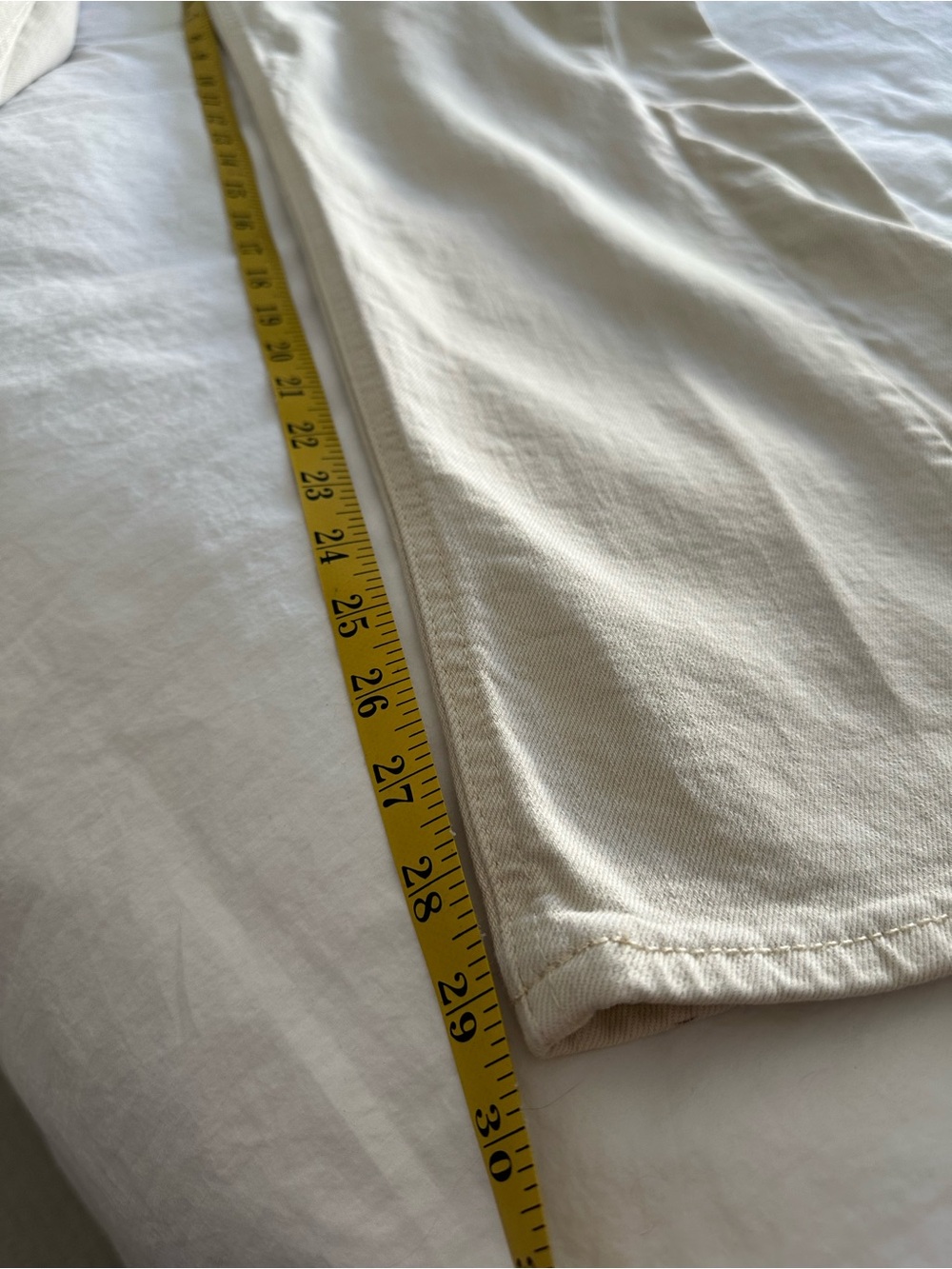 Old Navy high rise, wide leg jeans in cream, size 16 - Picture 12 of 13